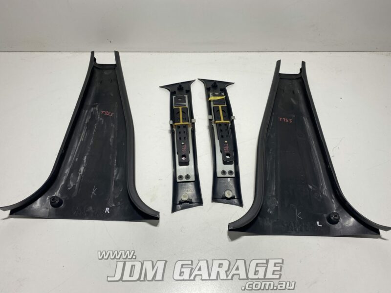 R32 Sedan B-pillar Trims - Image 4