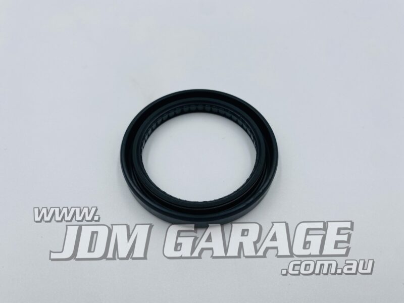 Genuine Nissan Cam/Crank Oil Seal RB - Image 3