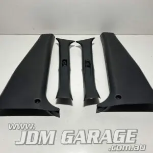 R32 Sedan B-pillar Trims