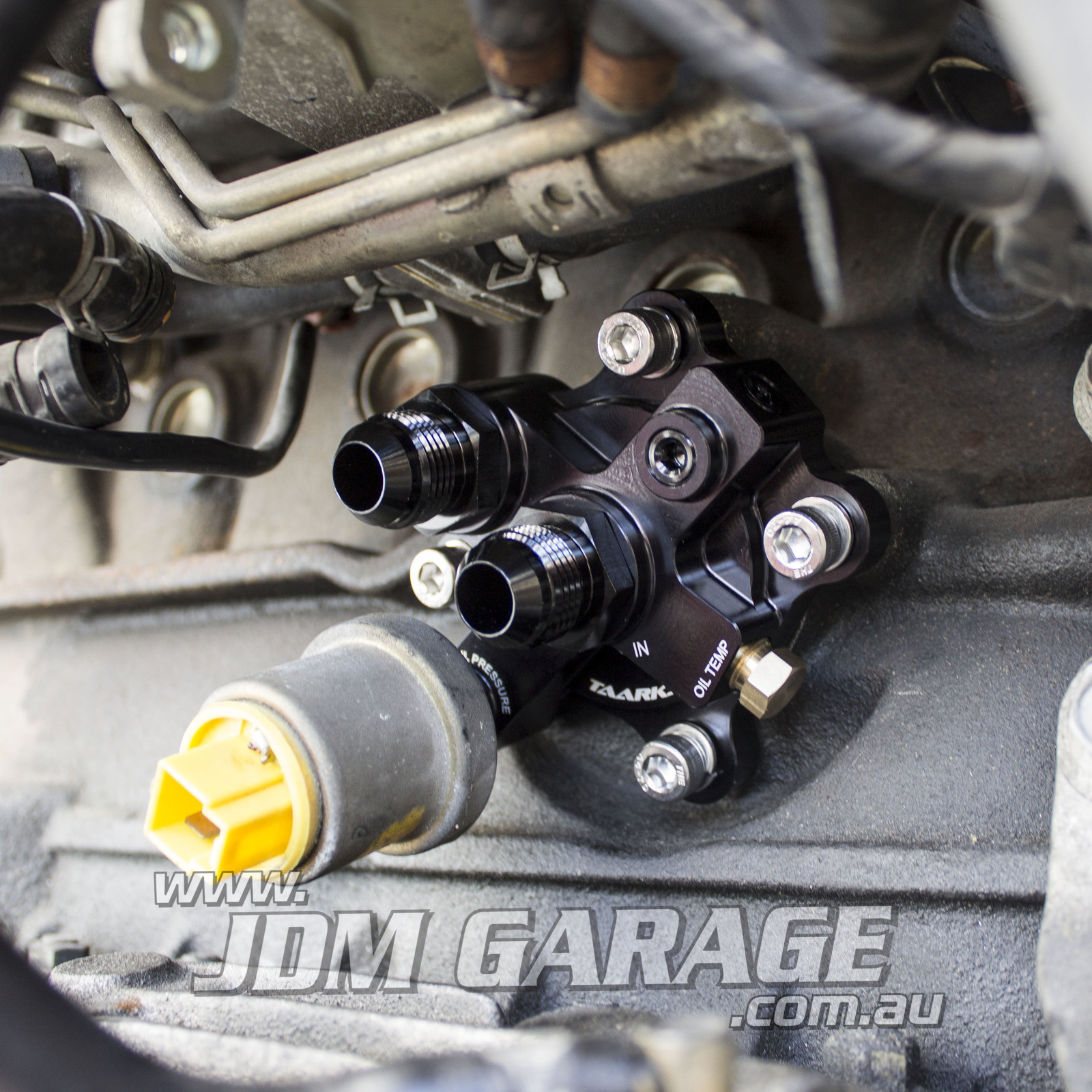 thumbnail image 2 of Venom Automotive Billet Oil Filter Adapter Plate For RB20 / RB25 / RB26 / RB30 Engines -10AN 2 of 6