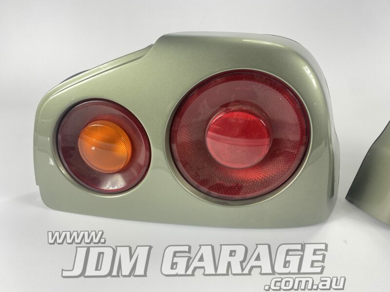 R34 GTR Tail Lights Pair - Image 3