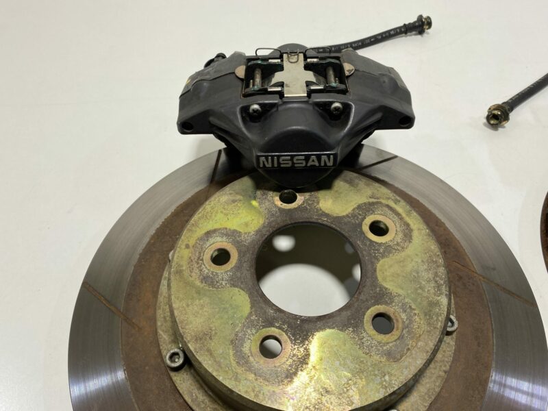 R32 GTR Rear Calipers with 330mm Slotted Rotors - Image 3