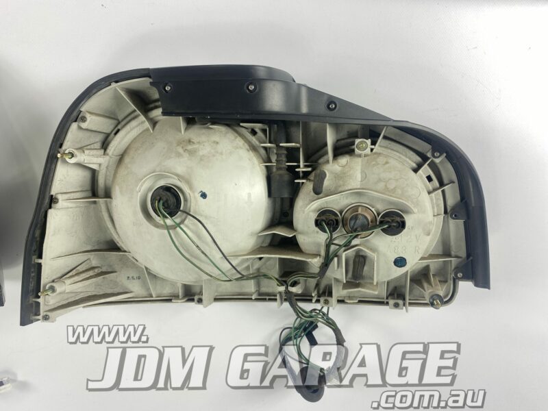 R34 GTR Tail Lights Pair - Image 4