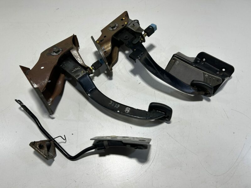 R32 GTR Pedal Set