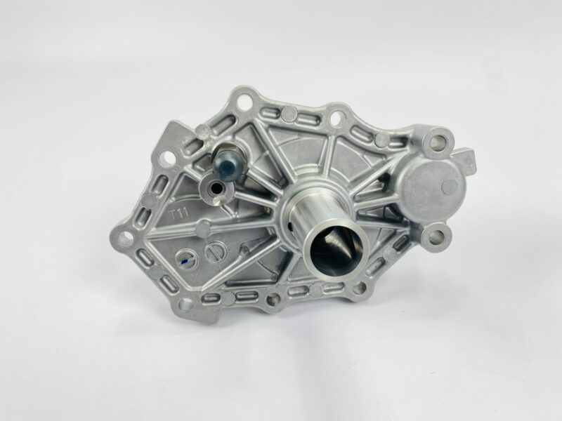 Genuine Nissan Gearbox Front Cover Push Type RB - Image 4