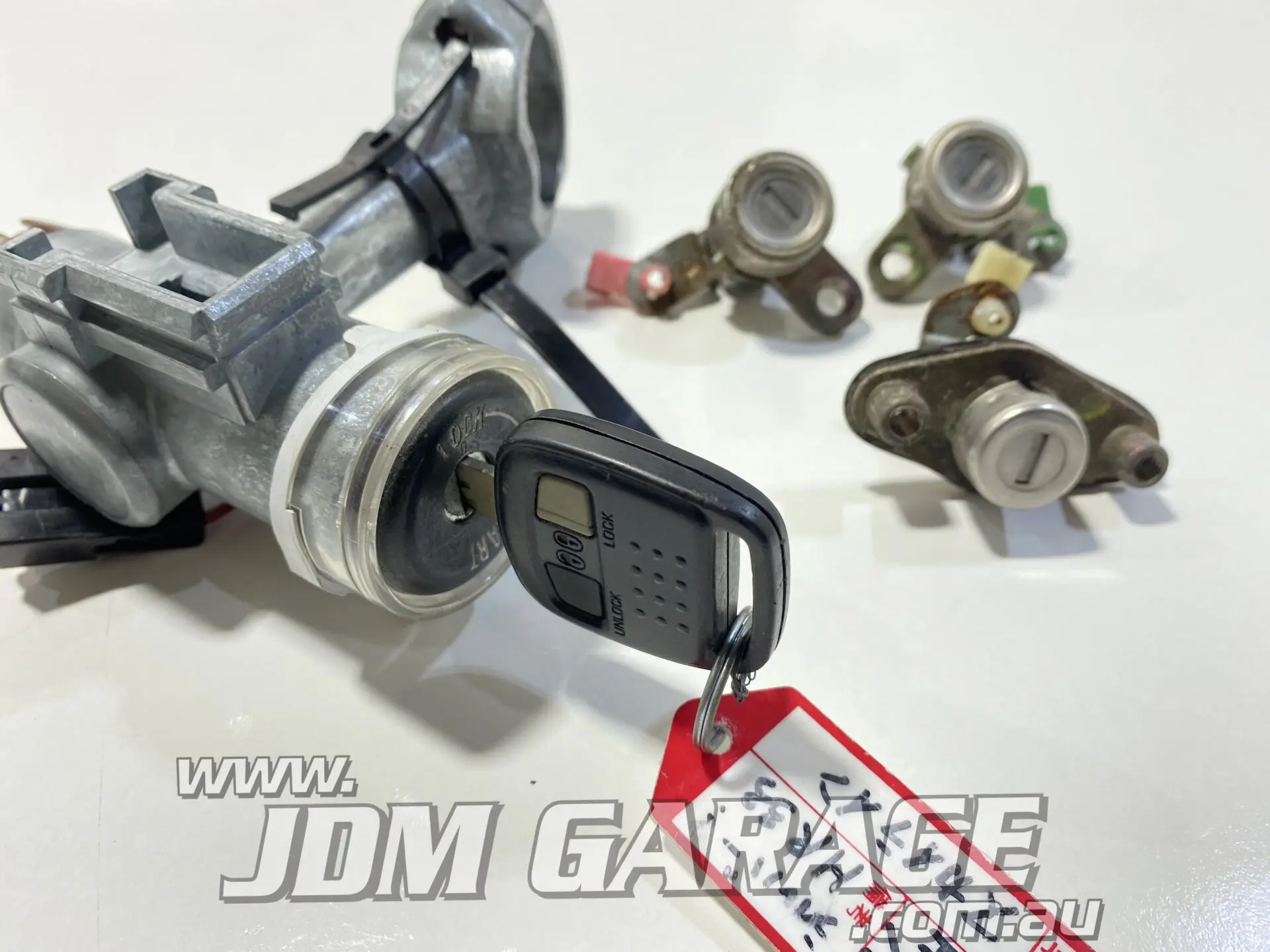 R33 Ignition Barrel and Locks - Image 2