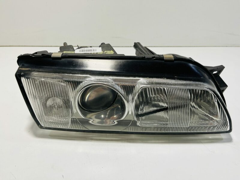 R32 Drivers Side Headlight