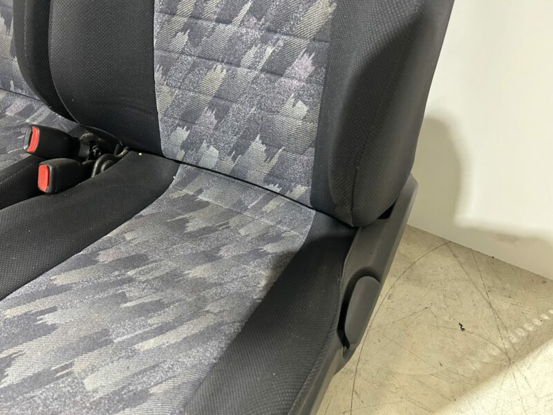 R34 GT Front Seats Pair - Image 2