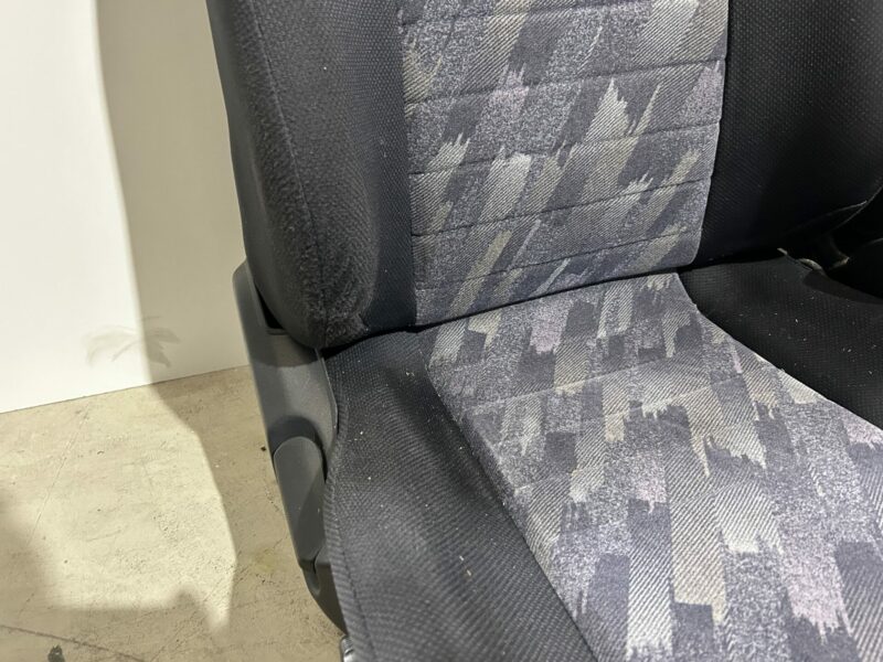 R34 GT Front Seats Pair - Image 3