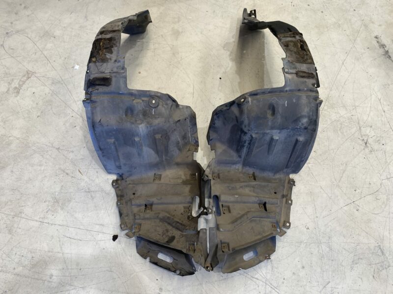 R32 GTR Front Guard Liners