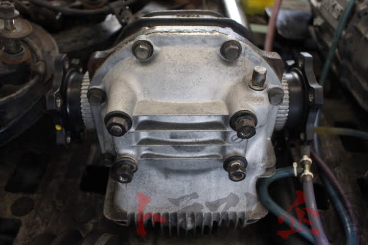 HKS 5 Speed Dog Box and GTR Rear End suit R32 GTST - Image 13