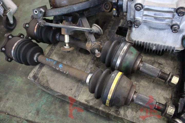 HKS 5 Speed Dog Box and GTR Rear End suit R32 GTST - Image 5