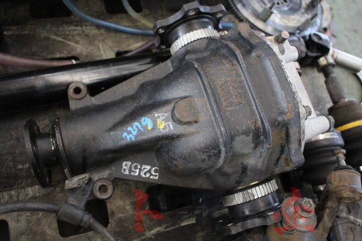 HKS 5 Speed Dog Box and GTR Rear End suit R32 GTST - Image 12