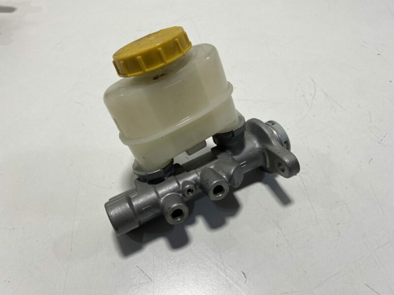 R33 GTST Brake Master Cylinder BM44