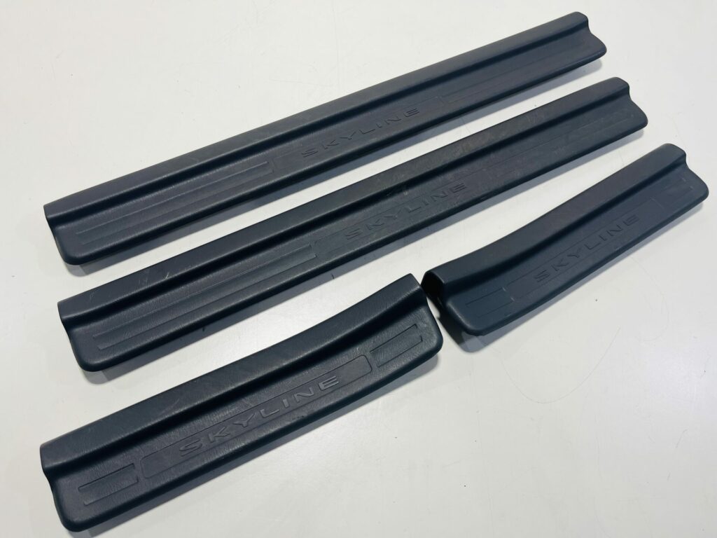Scuffed Panel R34 Sedan Scuff Plates Panels - JDM Garage Australia