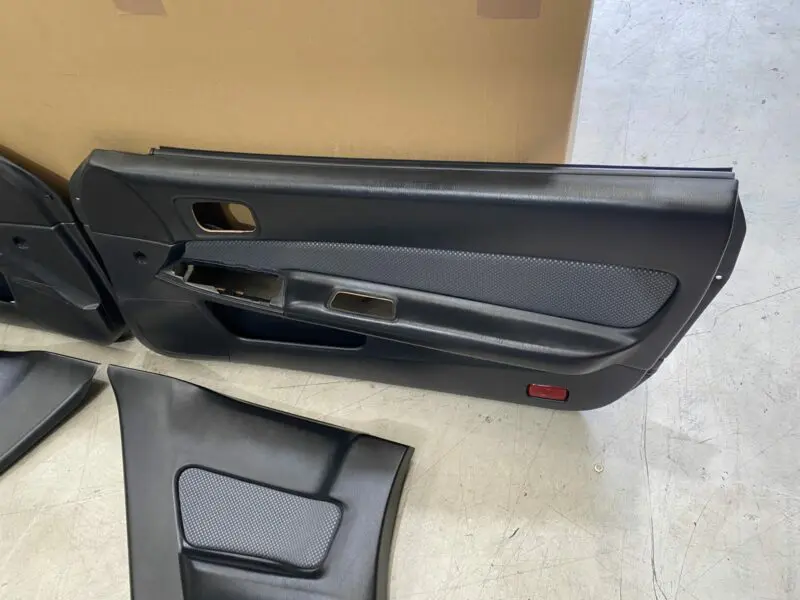 R34 GTR Door Trims Front and Rear - Image 3