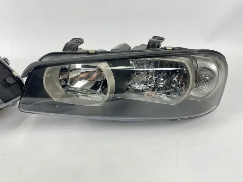 R34 GTR Xenon Headlights Series 1 Pair - Image 2