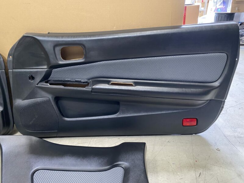 R34 GTR Door Trims Front and Rear - Image 4