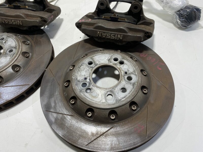 R32 GTST Calipers with 330mm Rotors - Image 2