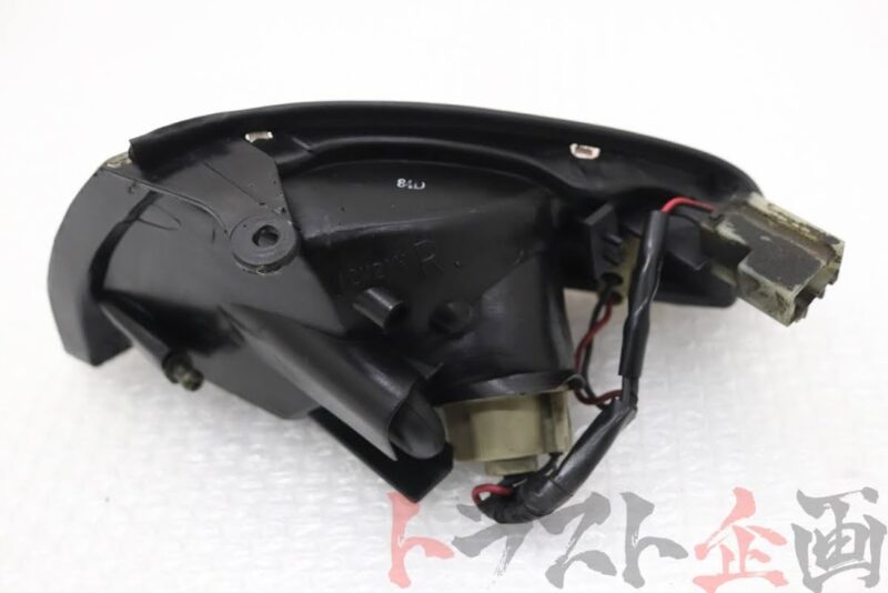 Genuine R32 GTST Drivers Side Indicator - Image 6