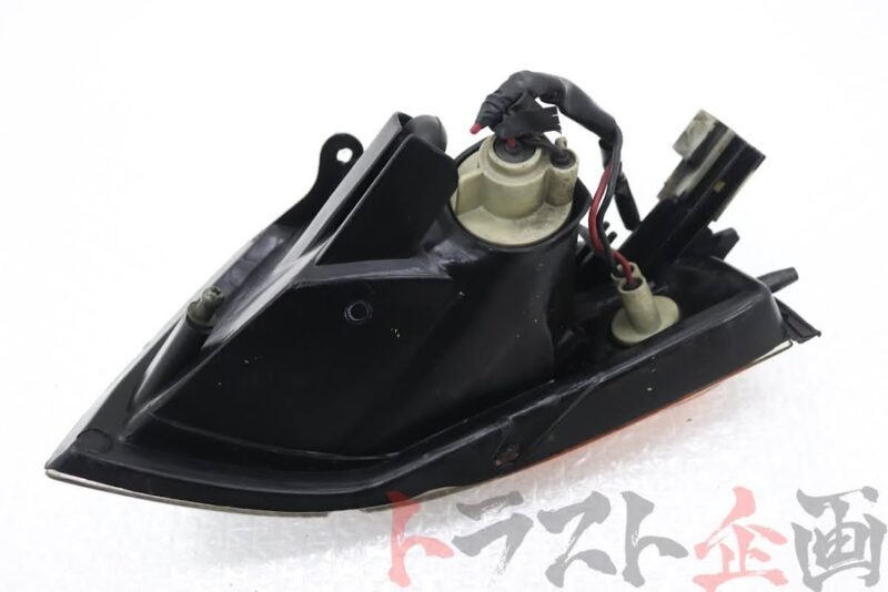Genuine R32 GTST Drivers Side Indicator - Image 7