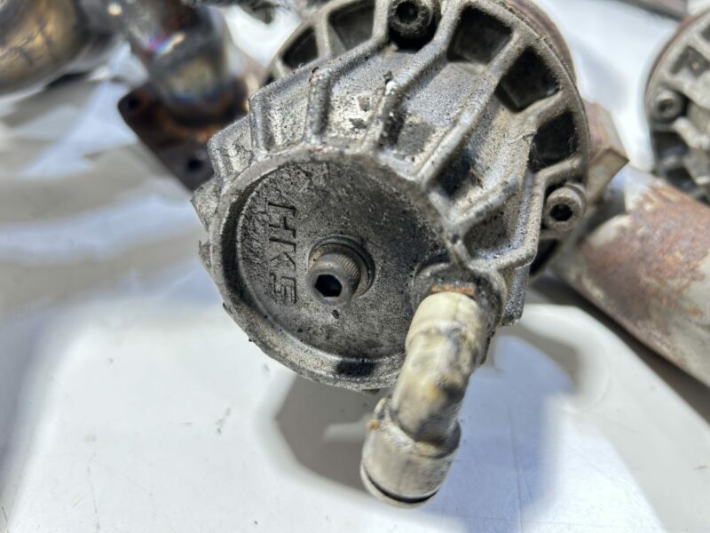 HKS GT3037S Twin High Mount Turbo Kit RB26 - Image 8