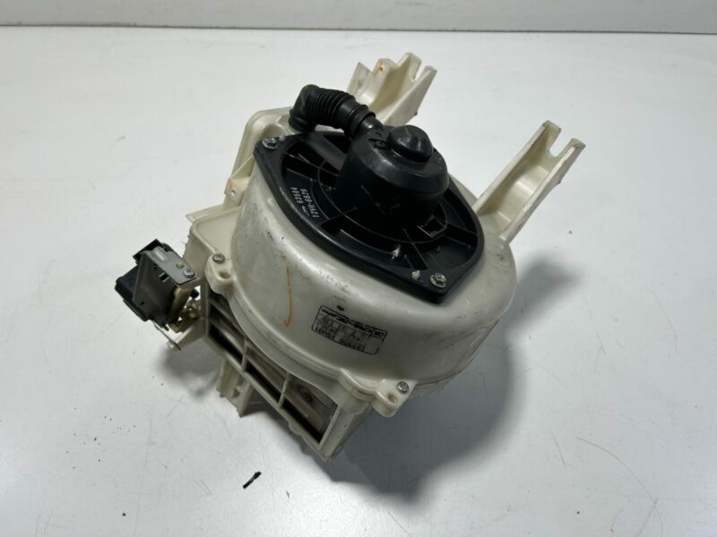 R33 AC Blower Box