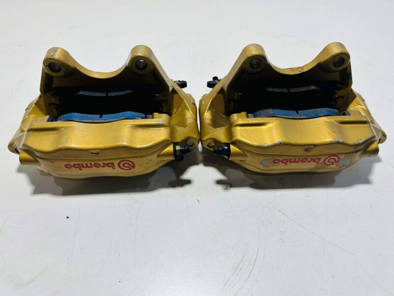 R34 GTR Brembo Front Brake Calipers - Image 2