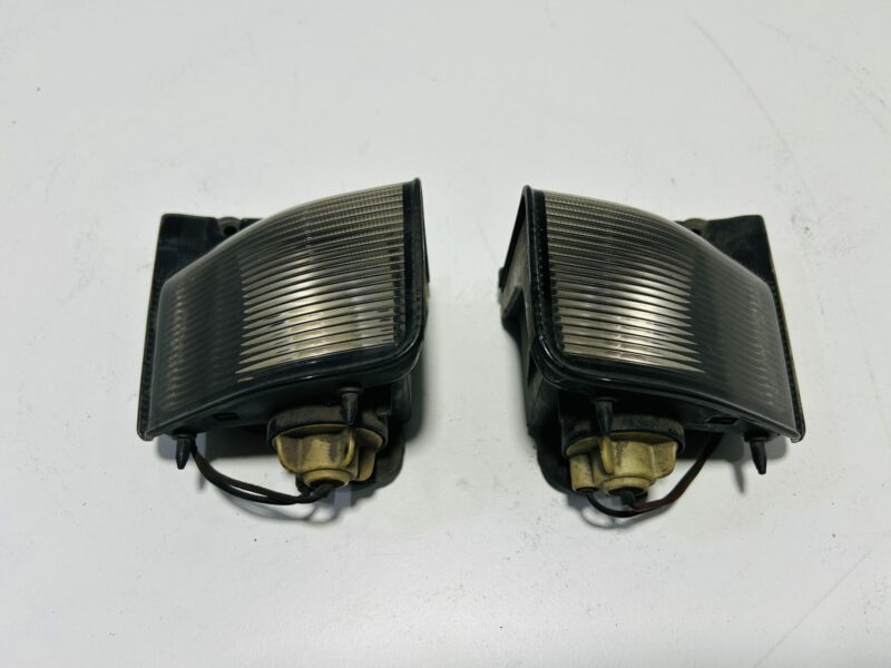 Nissan R32 Skyline Reverse lights Pair - Image 3