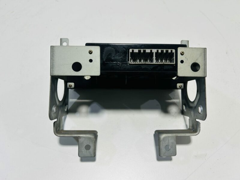 R33 GTR Climate Air Con Control Unit - Image 3