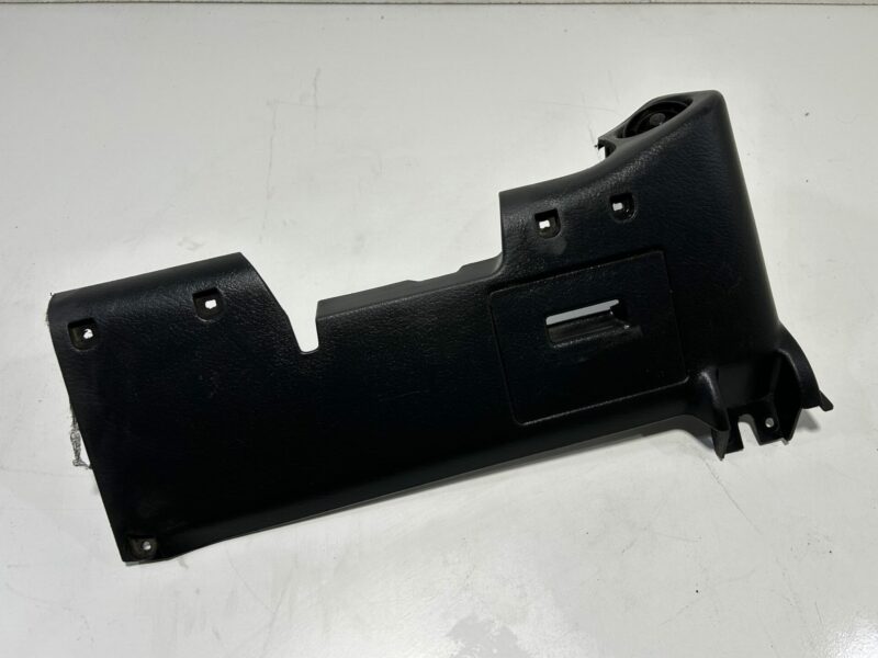 R32 Lower Dash Trim