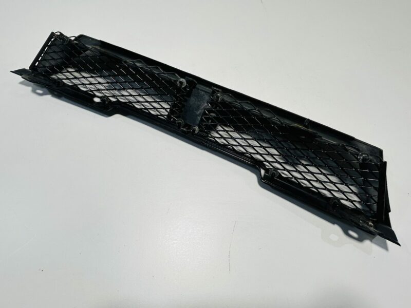 Genuine R33 GTR Front Grill - Image 2
