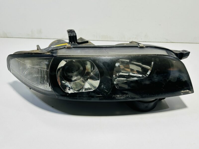 R33 GTR Xenon Headlights Series 3 Pair - Image 2