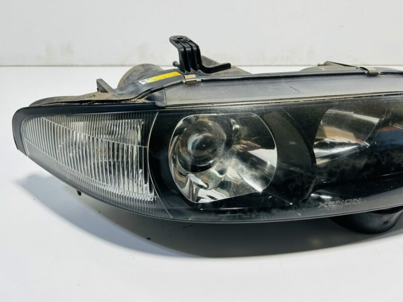 R33 GTR Xenon Headlights Series 3 Pair - Image 5