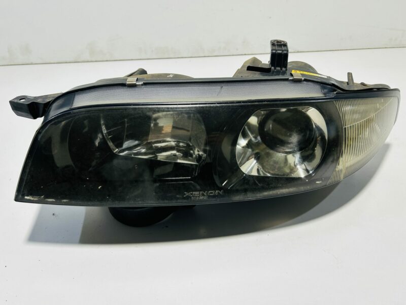 R33 GTR Xenon Headlights Series 3 Pair - Image 3