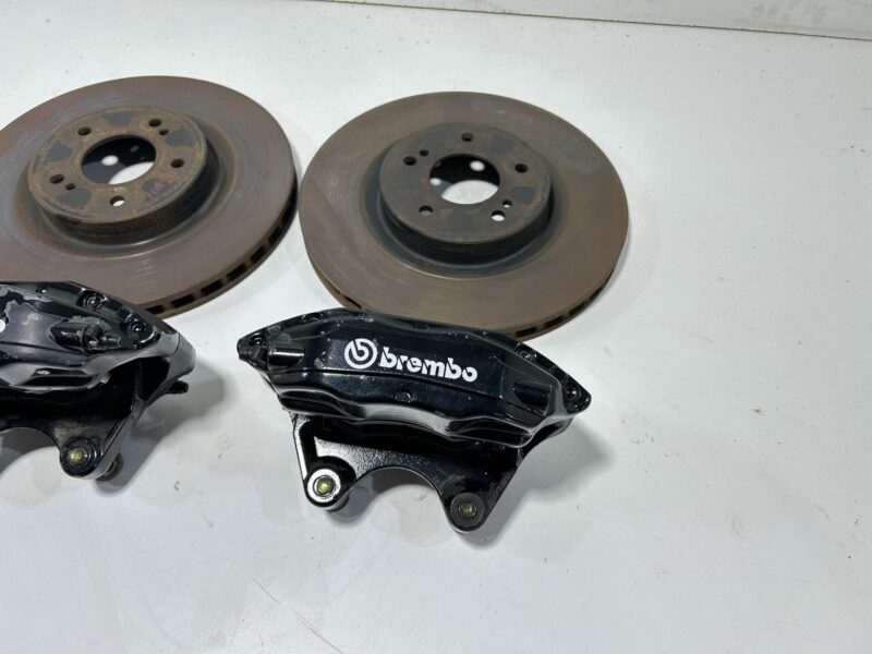 R33 GTR Brembo Front Brake Calipers and Rotors - Image 2