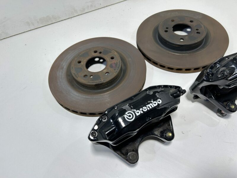 R33 GTR Brembo Front Brake Calipers and Rotors - Image 3