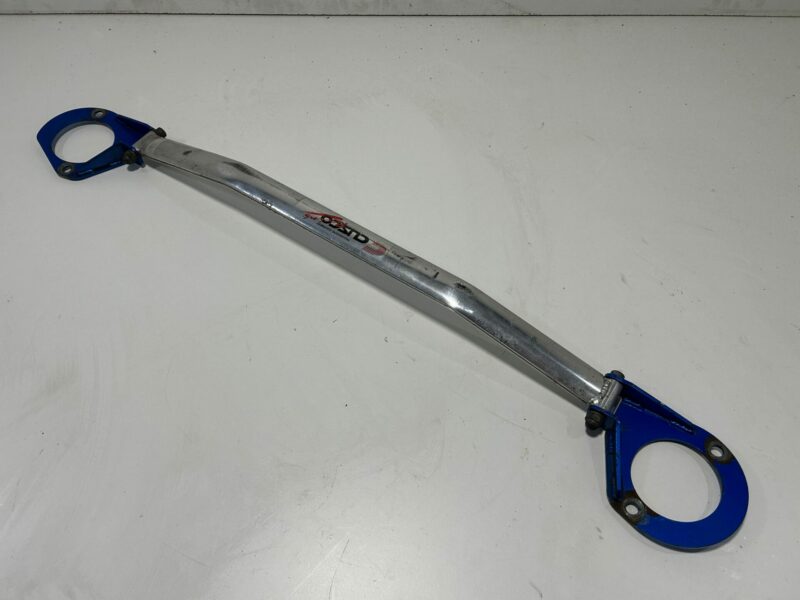 Cusco Front Strut Brace R32