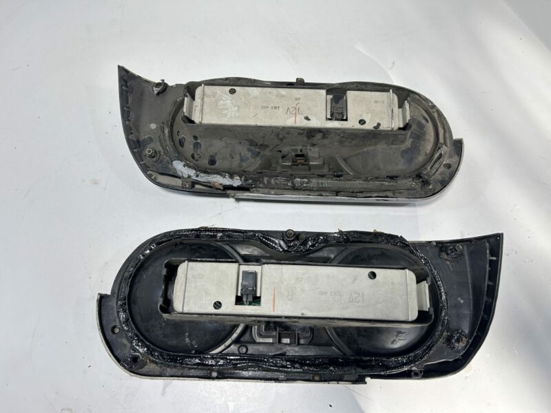 R32 LED Tail Lights Pair - Image 2