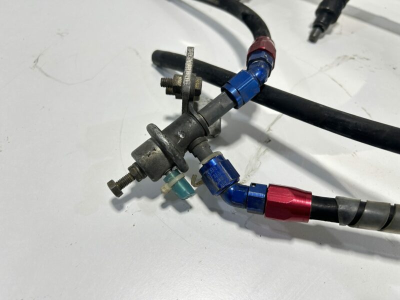 Sard 700cc Injectors with HKS Fuel Reg RB26 - Image 2