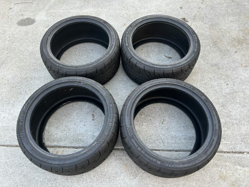 TRI-ACE Racing King Semi Slick Tyres 265/35/18