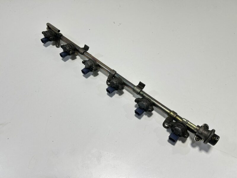 Factory RB25DET Injectors