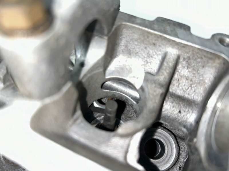 BEE R High Response Cylinder Head RB26 - Image 5