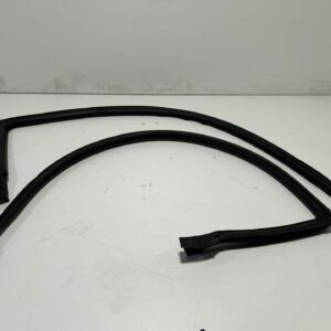 S15 Window Rubbers Seals Pair