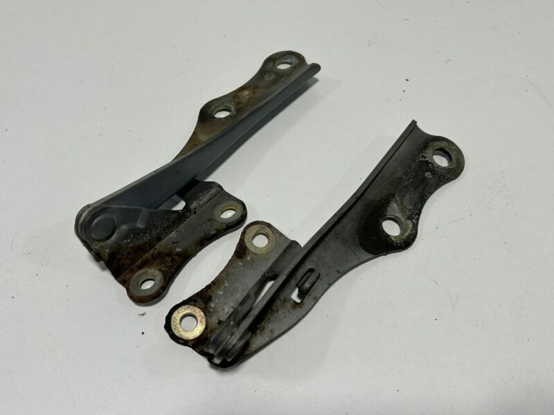 R33 GTST Bonnet Hinges Pair