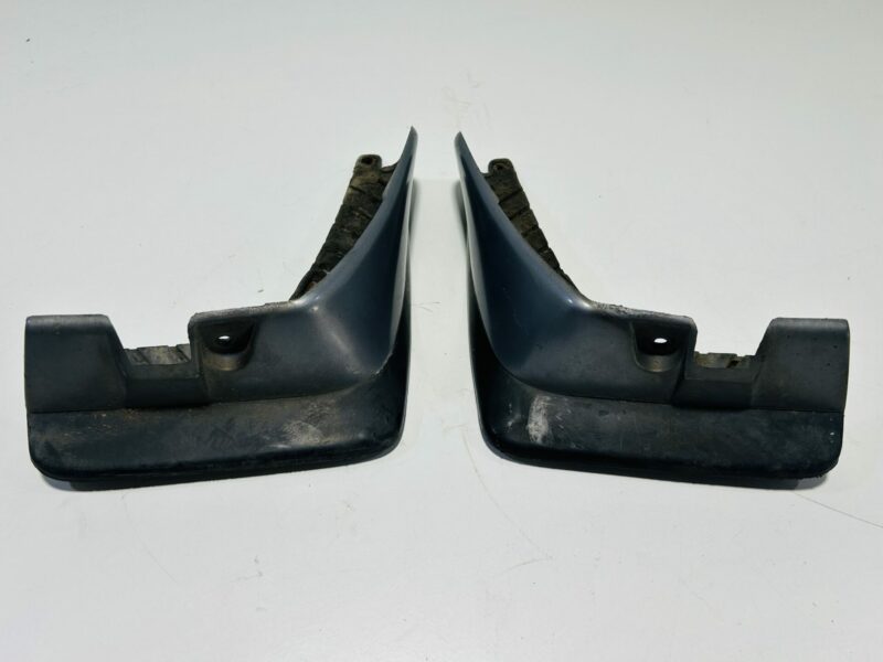 Nissan R32 Sedan Pods Set - Image 2