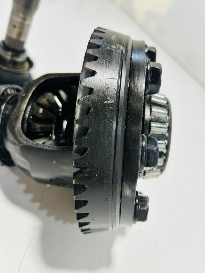 Nissan Stagea Front Diff and Gears 4.08 Ratio - Image 2