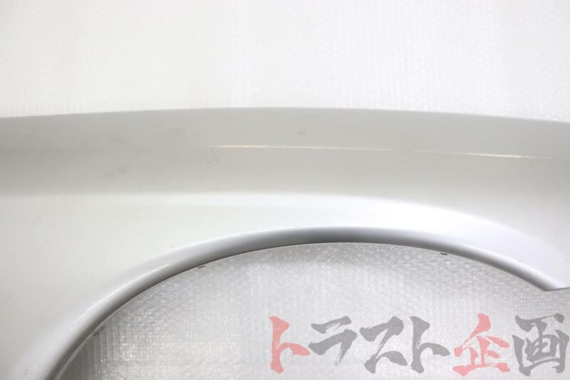 Genuine R32 GTR Drivers Side Guard RHS Fender - Image 2