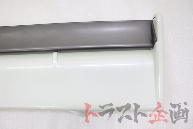 Genuine R34 GTR Spoiler Wing - Image 5