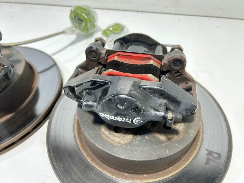 R33 GTR Brembo Rear Brake Calipers and Rotors - Image 2